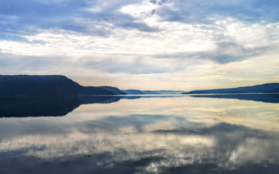 Le majestueux Fjord du Saguenay et sa rivière